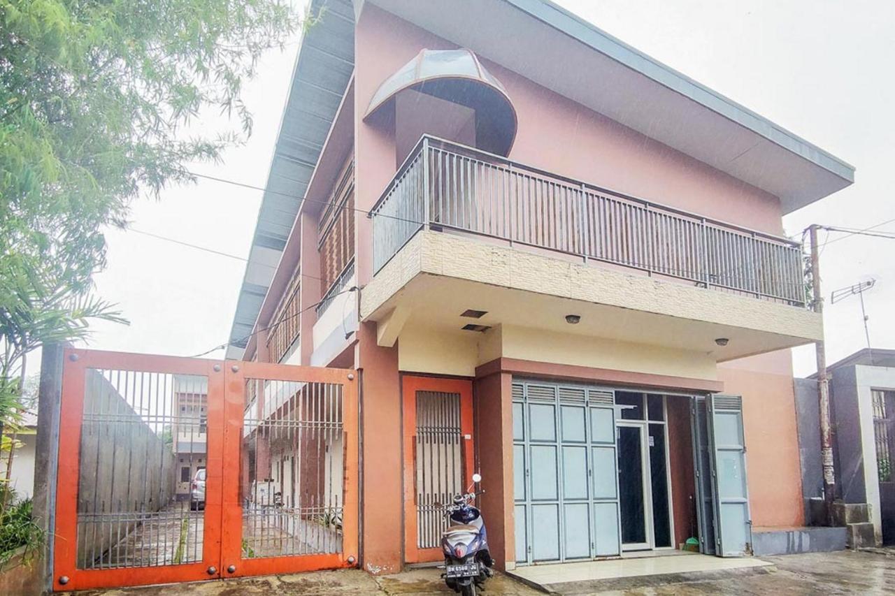 Chandra Graha Guesthouse Palu Exterior foto